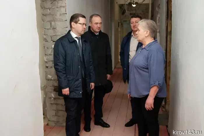 Депутаты Веснин и Потапенко обсудили вопросы поддержки образования в Мурашах.