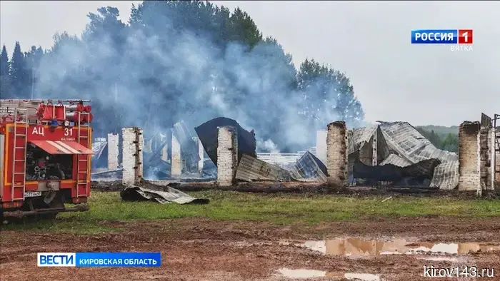В Фалёнском округе в селе Белая произошёл пожар на частной ферме.