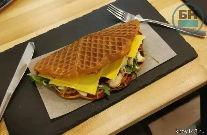 Кировчане меньше всех в России тратят денег на фастфуд.