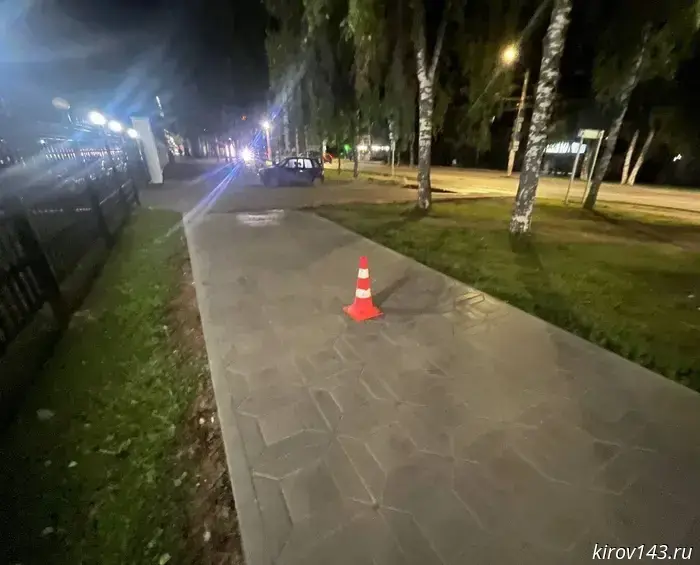 In Kirov, a scooter rider hit a three-year-old girl and fled the scene.