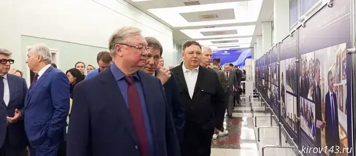 Police German Shepherds Zhustel and Ursel are waiting for new owners.