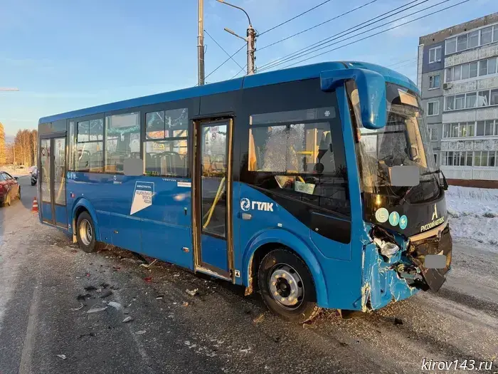 Появились подробности происшествия с автобусом в Нововятске.