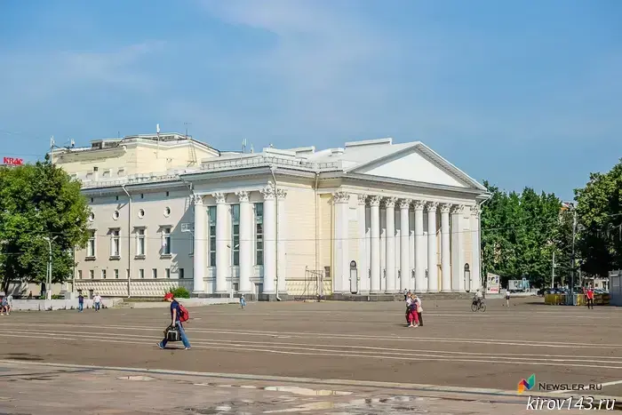 On September 1, the band PIZZA will perform at Kirov Theatre Square.