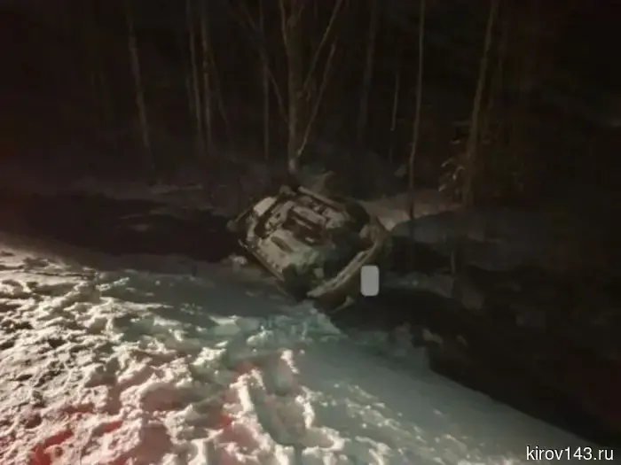 В Уржумском районе «шестёрка» съехала с трассы: два человека погибли.