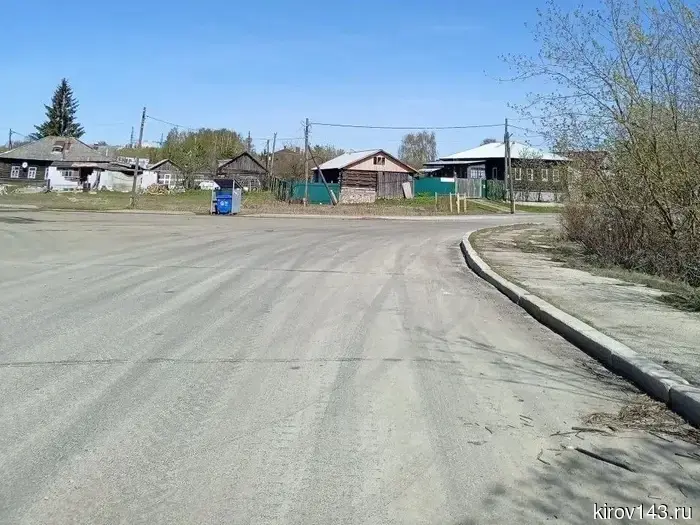 In Kirov, roads are being opened after the flood.