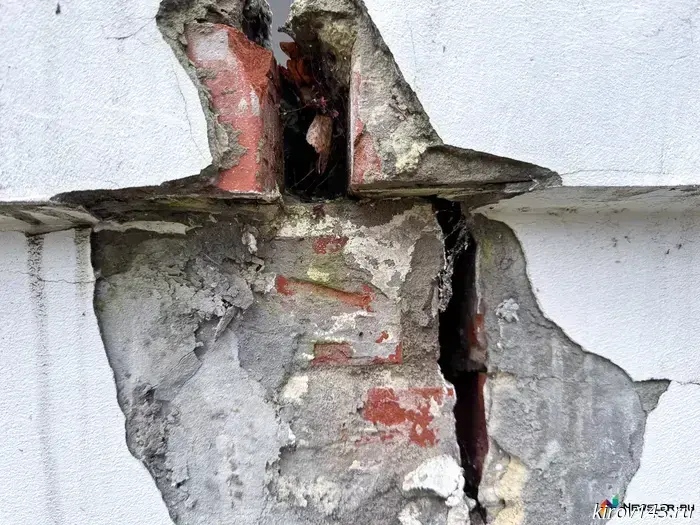 "Children" and mysterious signs have appeared at Simakov's fissure.