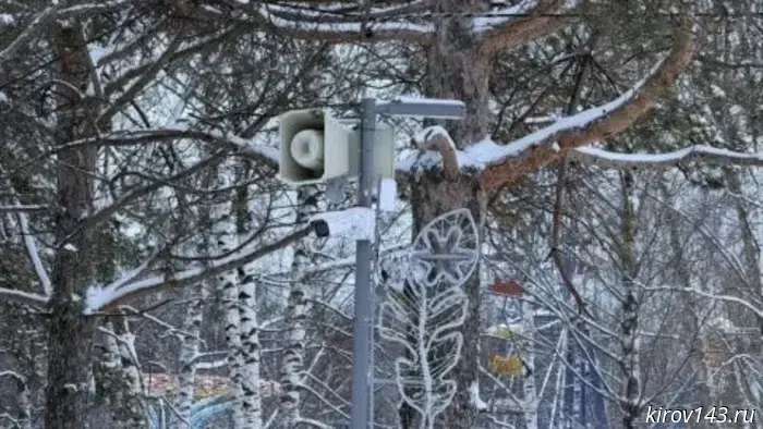 В Кирове введены в эксплуатацию обновленные участки парка имени Кирова.