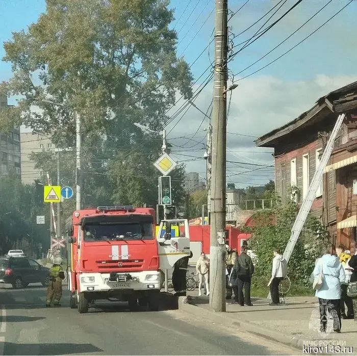 A two-story house caught fire on Lenin Street in Kirov.