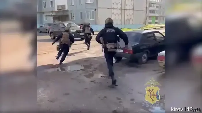 После инцидента на дороге кировчанке сожгли автомобиль.