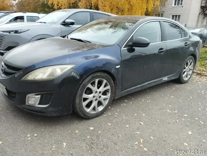 Seized vehicles belonging to debtors in Kirov Oblast were put up for auction.