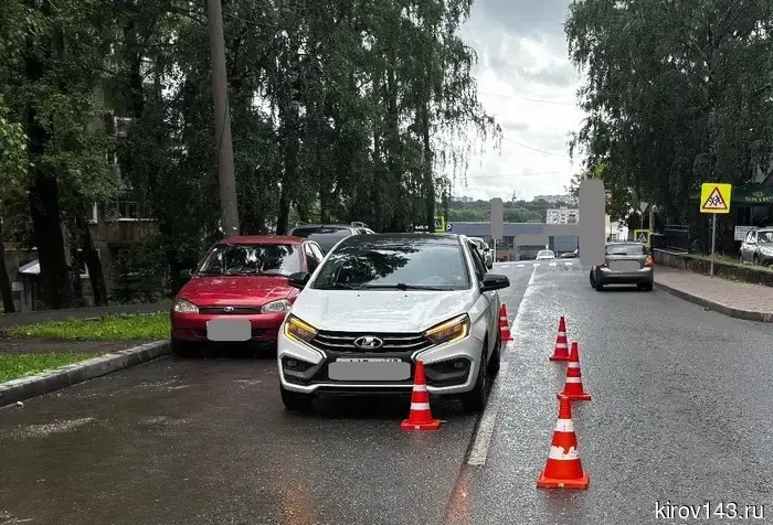 В Кирове на улице Труда 10-летняя девочка была сбита автомобилем.