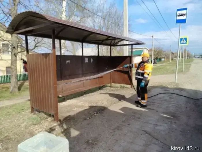 В Кирове грейдируют грунтовые дороги