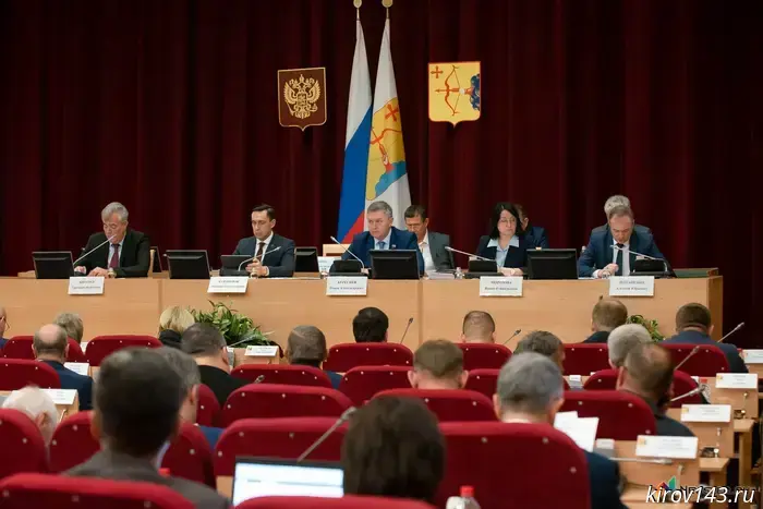 They want to fine people 1,000–3,000 rubles for smoking at bus stops and in pedestrian underpasses.