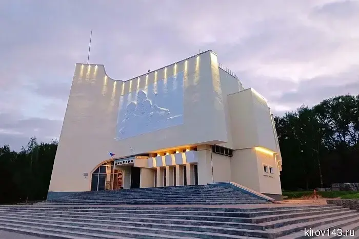Суд обязал подрядчика за месяц доделать гарантийный ремонт «Диорамы»