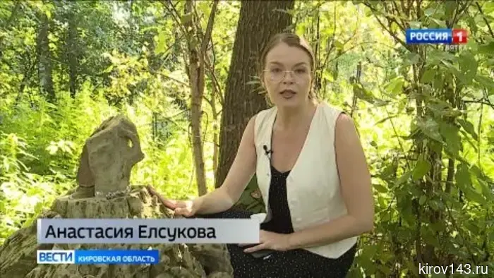 Археологи ВятГУ исследуют уникальные надгробия старого кладбища в Слободском
