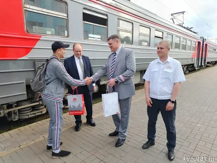 На электричке Киров — Кирово-Чепецк уехал тысячный пассажир.