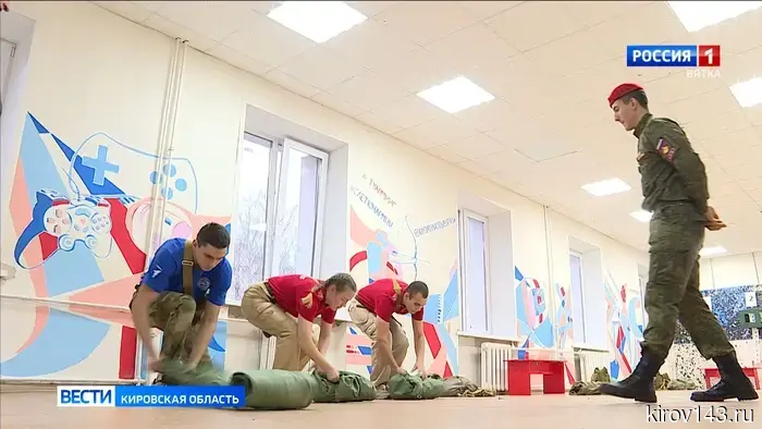 В одном из лагерей области в ряды «Юнармии» зачислили более 100 ребят.