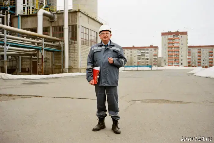 Engineers in the Kirov region began to earn more, but the salaries in the capital are still far away.