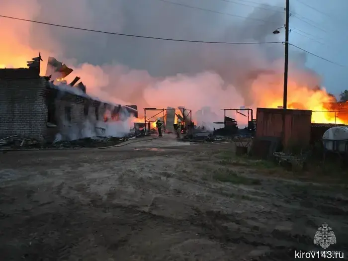 In Murygino, a tree nursery was on fire, and in Yaran'sk — a house.