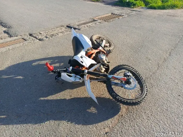 Two teenagers were injured in a traffic accident in Vyatskie Polyany.