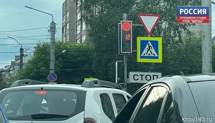 В Кирове на дорогах внедряют систему координированного управления.