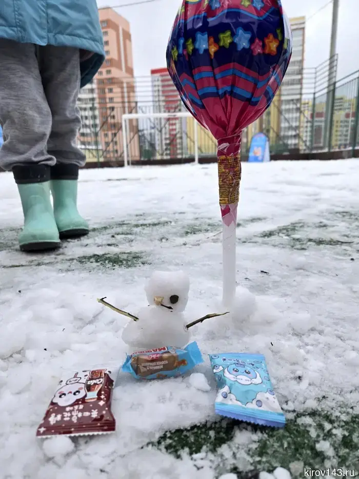 В Чистых Прудах стартовал конкурс на создание лучшего снеговика апреля.