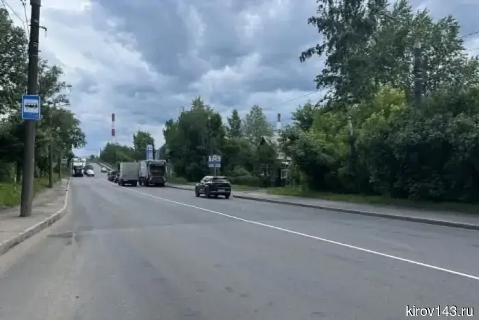 В Кирове продолжается ремонт улиц Лепсе, Луганской и проспекта Строителей.