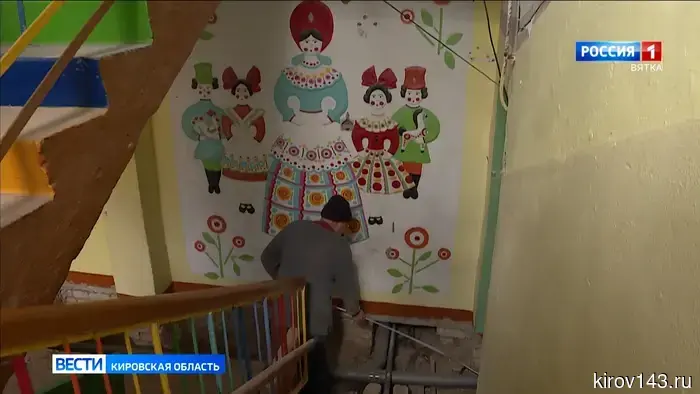 В Фаленках продолжается капитальный ремонт здания детского сада.