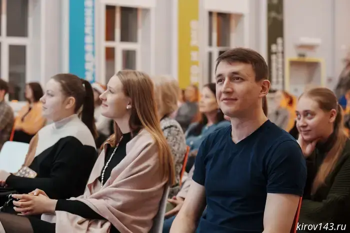 Научный стендап, организованный СНО ВятГУ, стал замечательным новогодним подарком для всех любителей интеллектуального шоу.