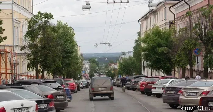 Соколов призвал ужесточить контроль за нарушениями парковки