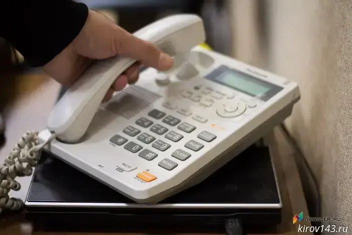 Real people were allowed on Sokolov's "Direct Line."