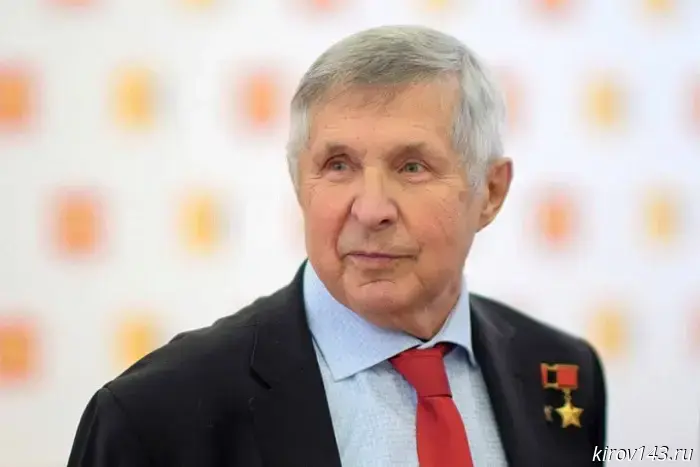 Viktor Savinykh celebrates his 85th birthday