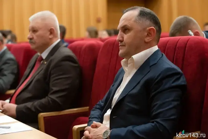 Депутаты подвергли критике министерство ЖКХ из-за аварий и резкого увеличения тарифов на тепловую энергию.