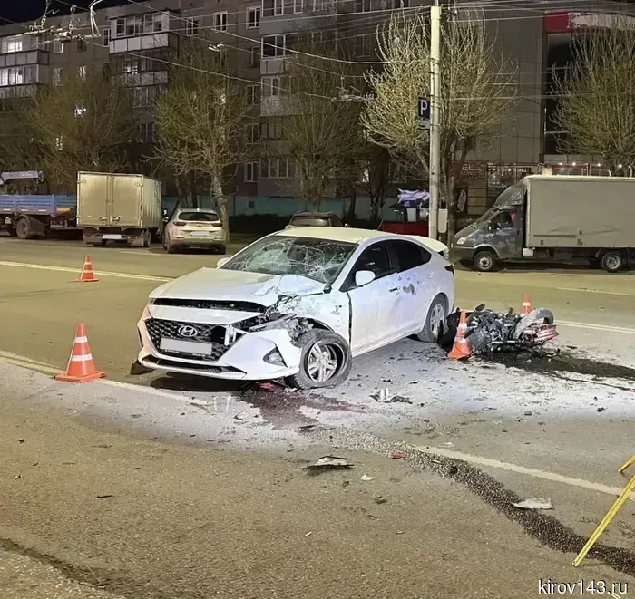 The female driver became a suspect in a criminal case after the death of a motorcyclist in Kirov.