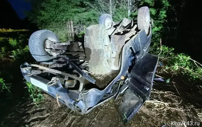 В Яранском районе водитель травмировался после съезда с дороги