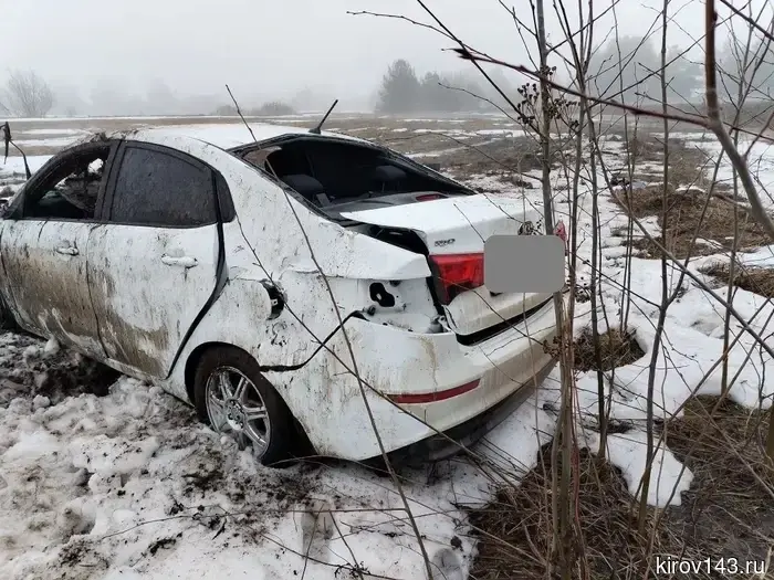 На дорогах региона зафиксированы два случая аварий с переворотом транспортных средств.
