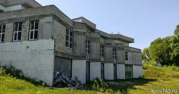 У недостроя в овраге Засора сменился собственник