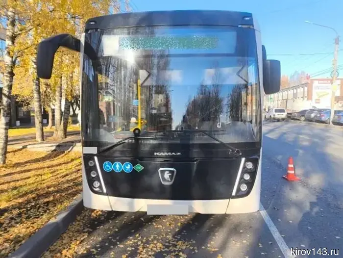 A 71-year-old bus passenger was injured in Novovyatsk.