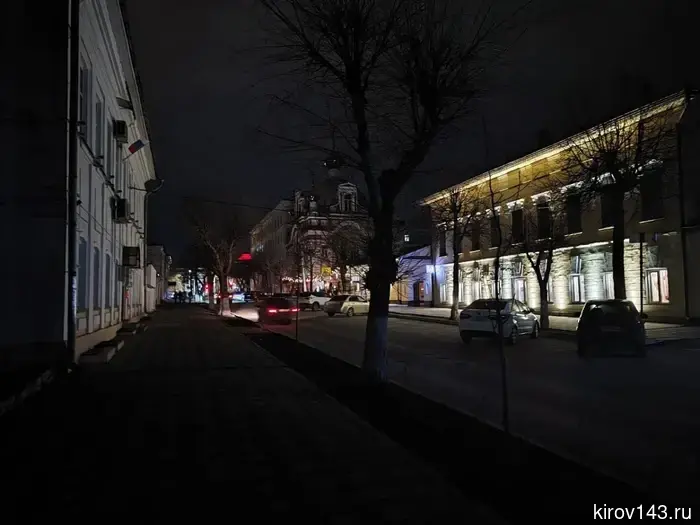 Москва погасла.