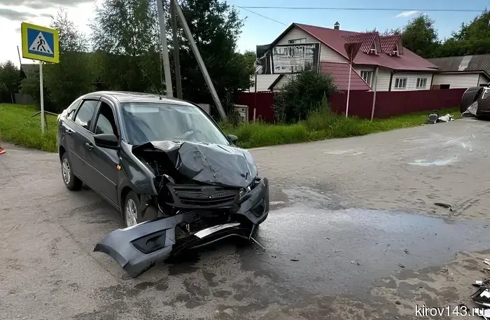 В результате ДТП в Зуевке семь человек получили травмы.