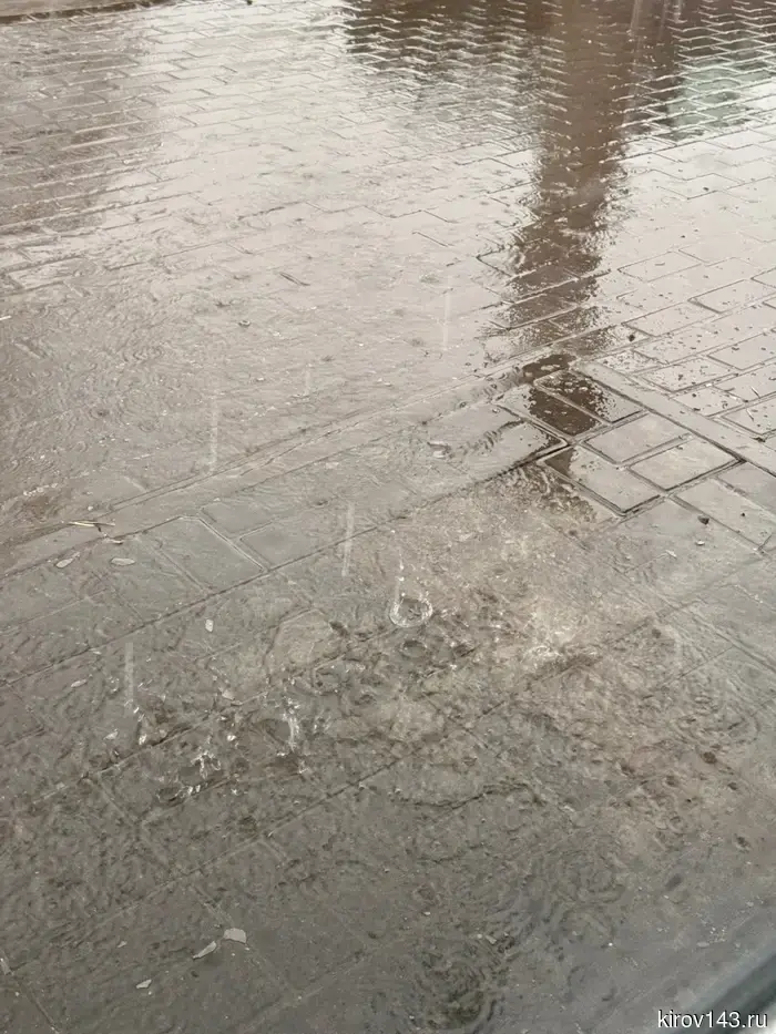 Kirov was "flooded," and taxi prices have "skyrocketed."