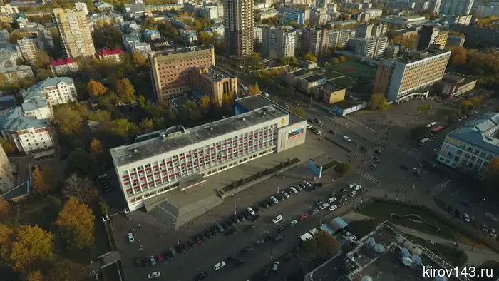 Министерство здравоохранения Кировской области предлагает свыше 300 целевых мест для получения высшего медицинского образования.