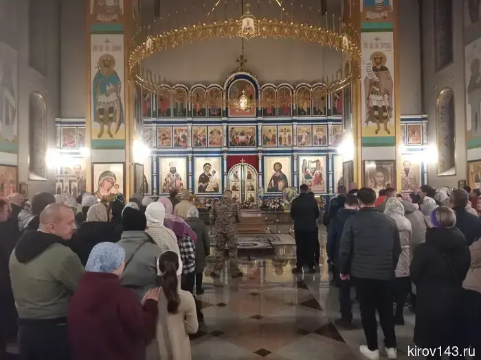 Христос воскрес! В храме Рождества Пресвятой Богородицы стартовала Пасхальная служба.