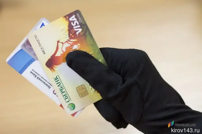 Russians are stocking up on cards: there are already 3.6 bank cards per resident.