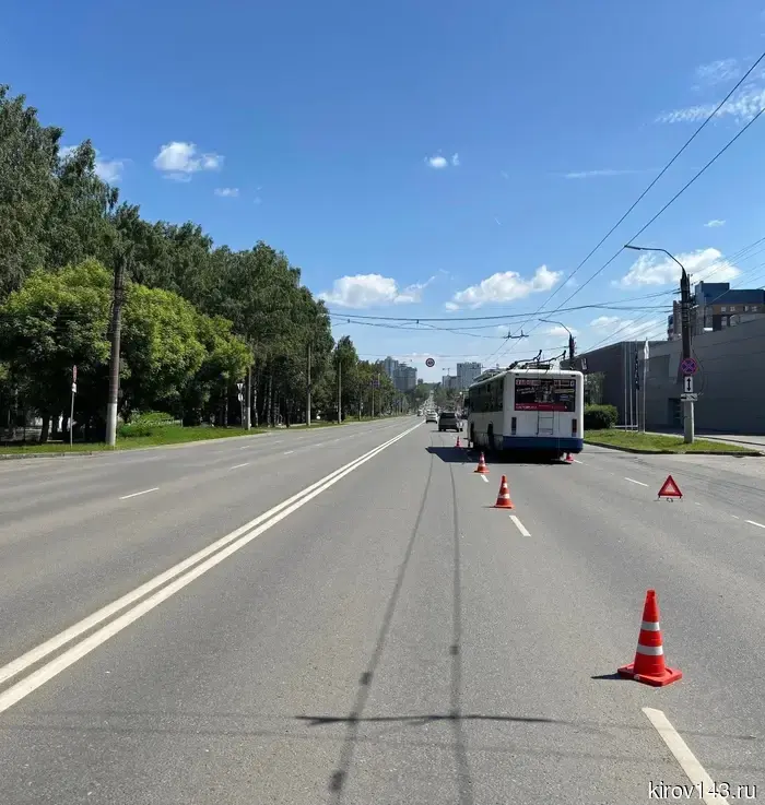 За минувшие выходные дни в Кировской области в ДТП погиб один человек и 24 пострадали.