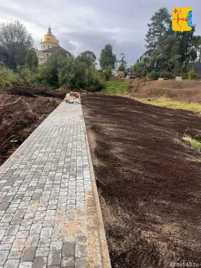 In Velikoretskoye, they excavated the area near the temple complex.