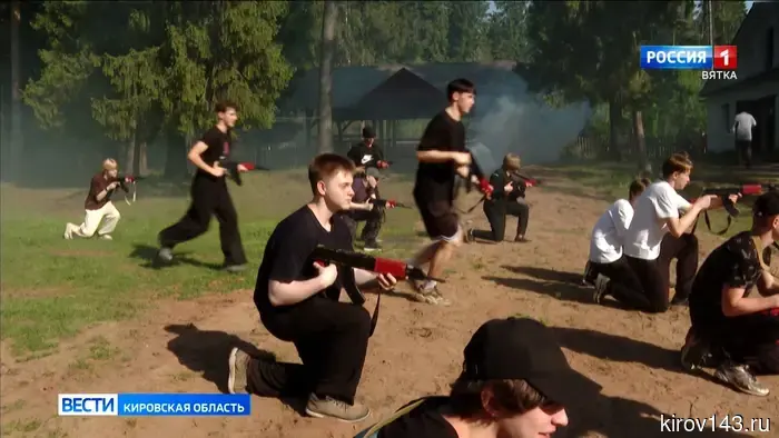 Кировские старшеклассники прошли курс молодого бойца