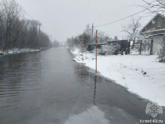 In the Kirov region, 70 adjacent territories and 15 sections of roads are flooded.