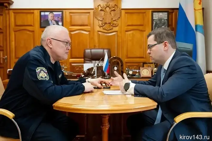 Соколов и Веснин обсудили вопрос приобретения автобуса для хоккеистов