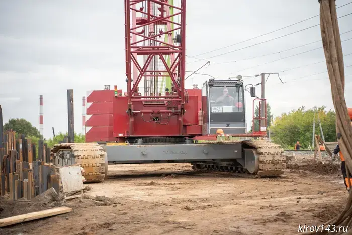 Sheet piles are being driven under the Trans-Siberian Railway.
